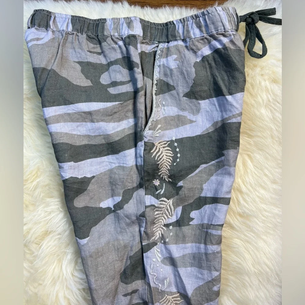 Johnny Was Sidra Linen Camo Green Embroidered Joggers, Size Small, NWT - Picture 5 of 11